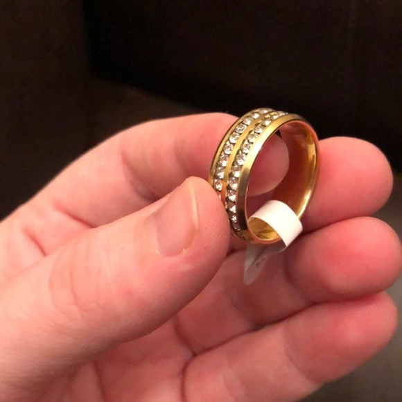 8MM White sapphire Ring Band New - Picture 2 of 4